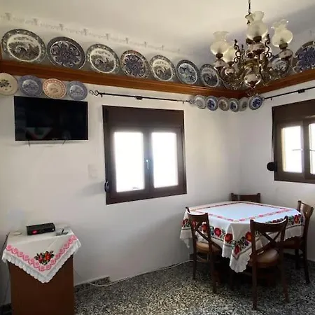 Cactus בית נופש Olympos (Karpathos)